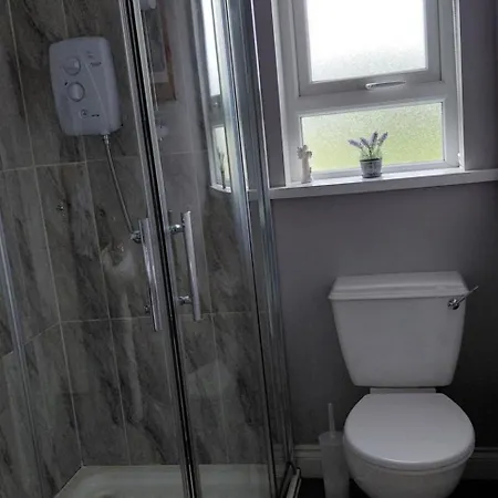 - Sleeps 6 - Parking *